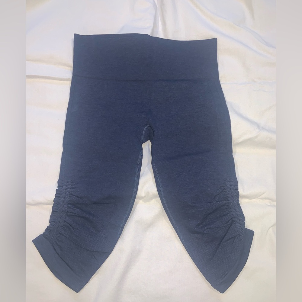 Lululemon Ebb to Flow 21 inch- Navy